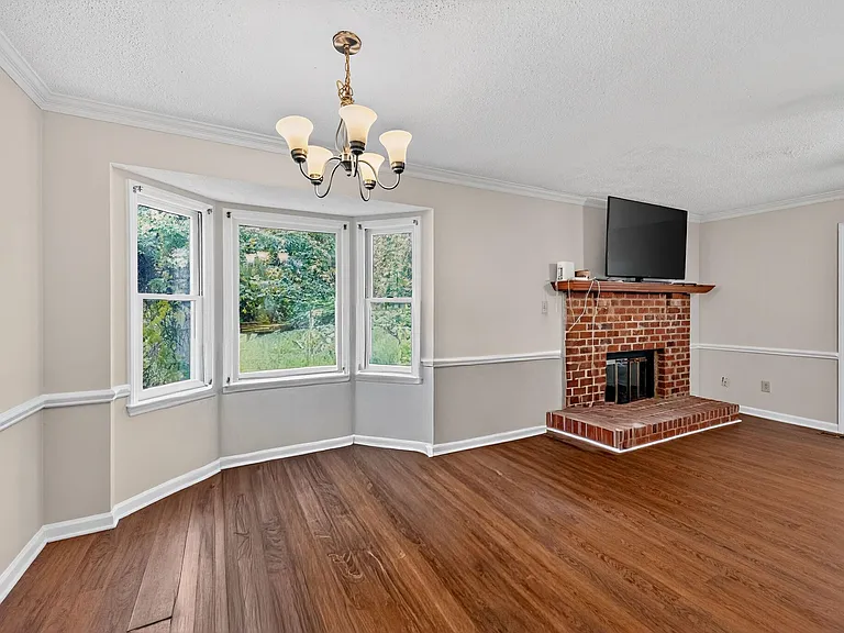 4131 Kaplan Dr — Photo 7