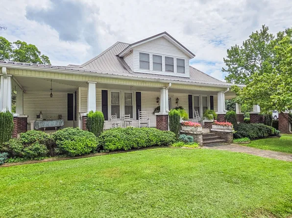303 Main St, Decherd, TN 37324