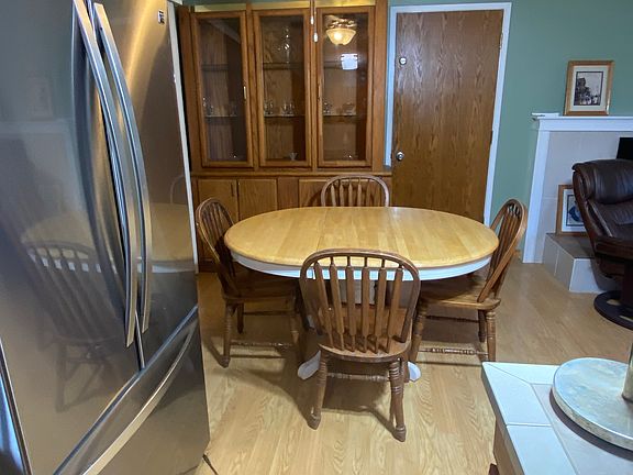 4th image of 1007 Hill Rd