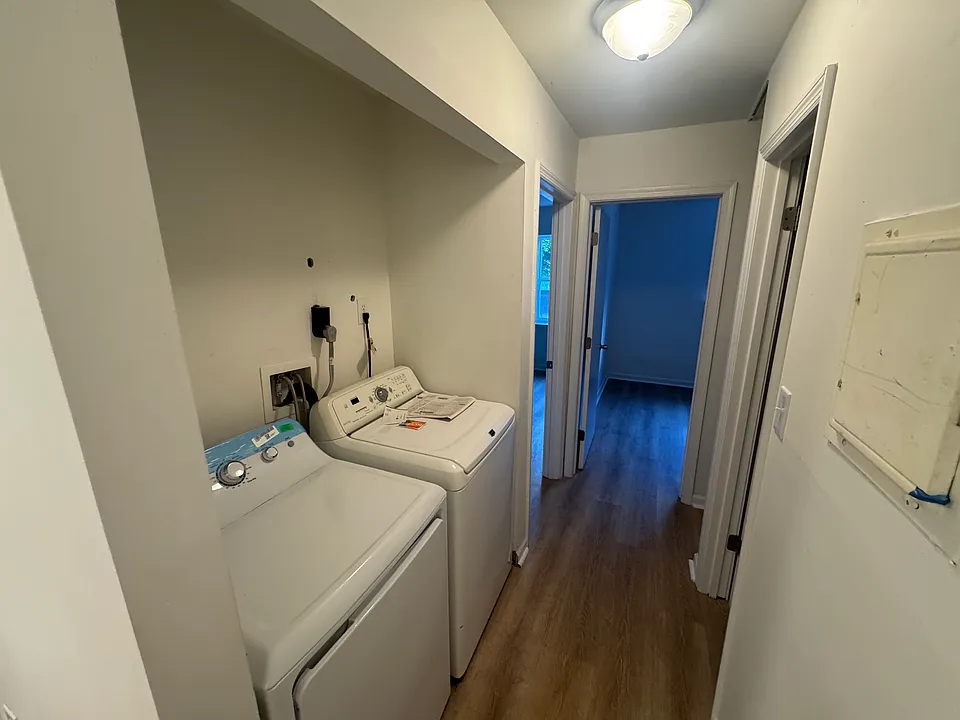 555 Burgoyne Rd #1