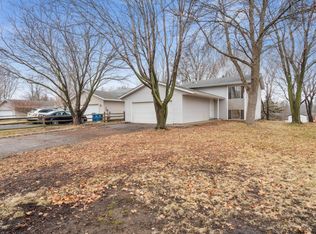 1148 77th St, Victoria, MN 55386