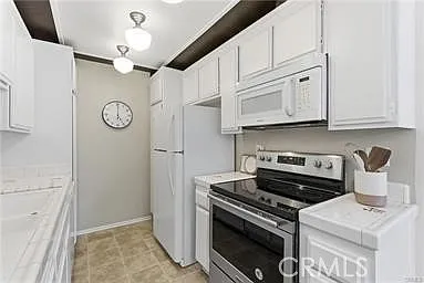 1515 S Beverly Dr #308 — Photo 2