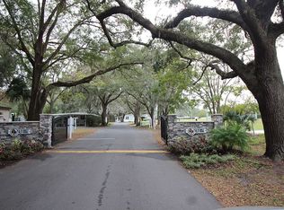 108 Palmyra Ct, Leesburg, FL 34748