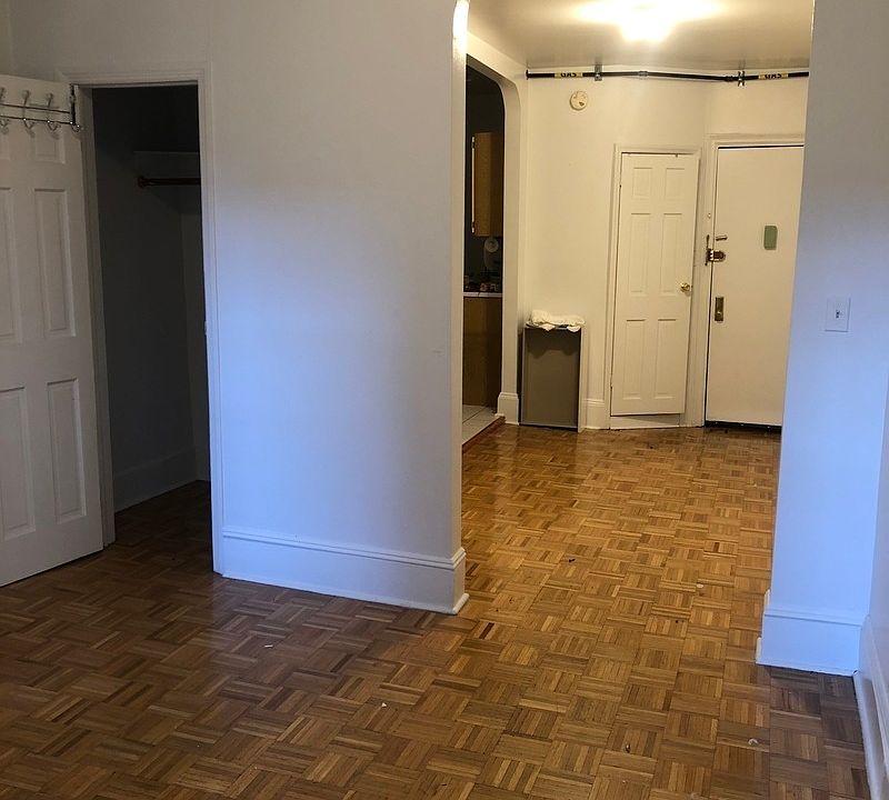 1st image of 231 W 19th St APT 6