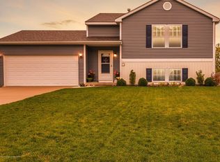 373 Spicetree Ln, Mason, MI 48854