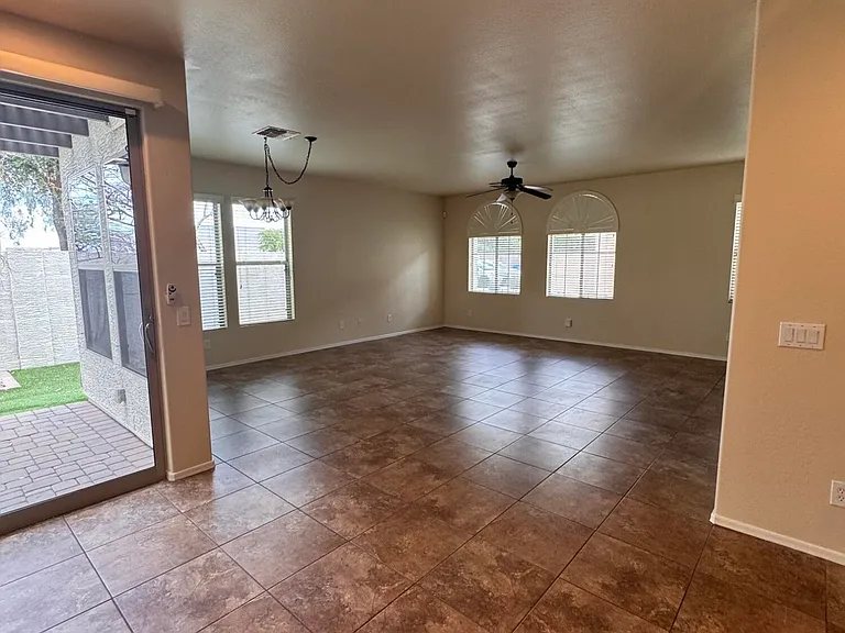 3457 S Swan Dr — Photo 8