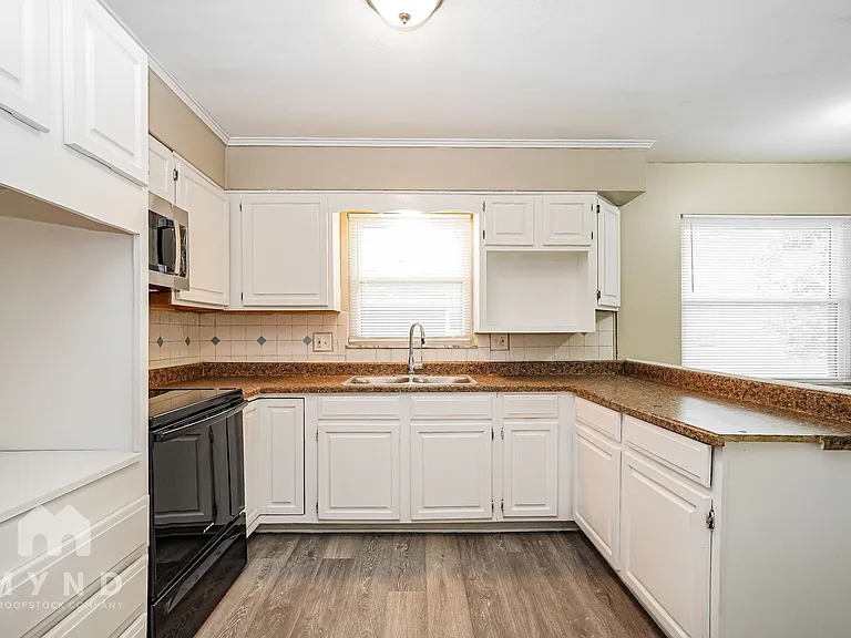 1053 Wiltshire Rd — Photo 9