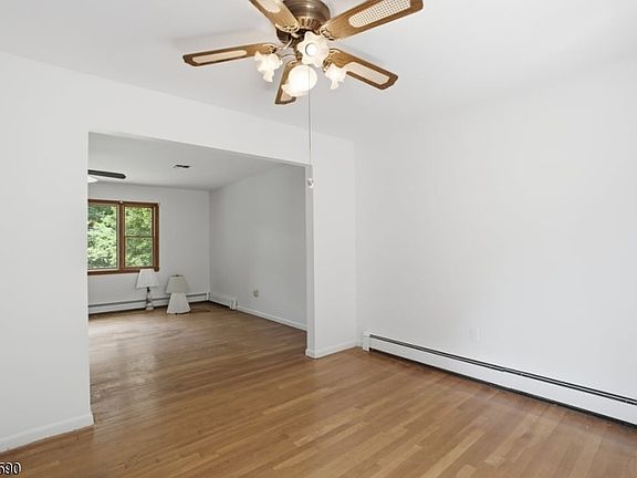 5th image of 741 Westwood Ave