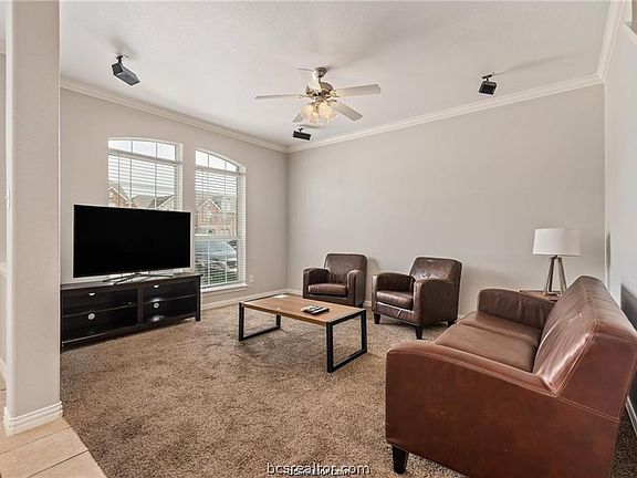 4th image of 1001 Krenek Tap Rd APT 2105