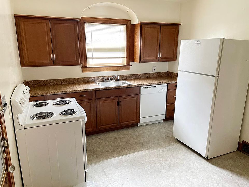 Kitchen - Recently remodeled