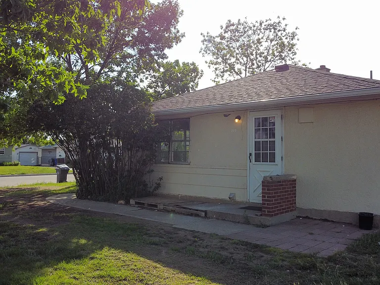 212 E Signal Dr #212 — Photo 9