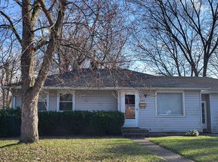 240 Lewis St NE, Rockford, MI