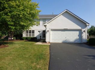 2434 Wild Dunes Cir, Aurora, IL 60503