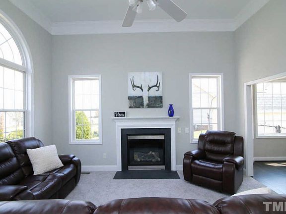 5th image of 536 Fernway Dr