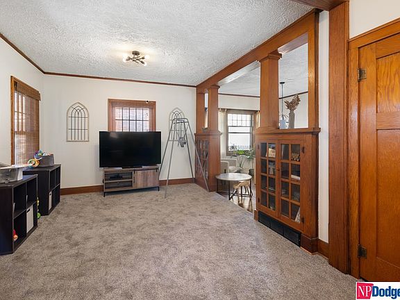 4th image of 523 W Military Ave