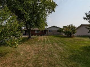 325 Cedar St NW, Demotte, IN 46310