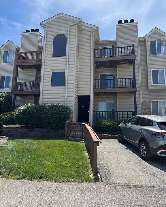 1st image of 2403 Sandalwood Creek Ct APT F
