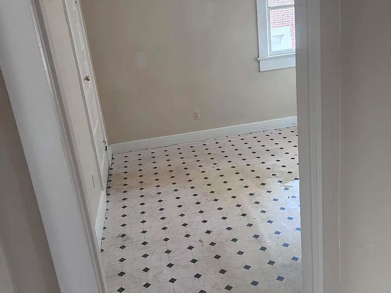2218 Catalpa Dr #2 — Photo 13
