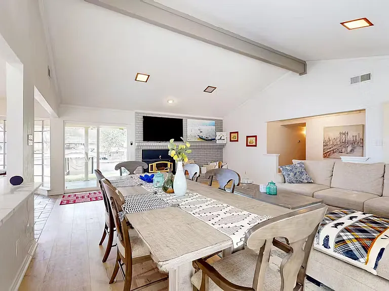 144 Sunset Dr — Photo 17