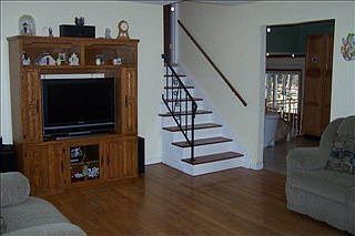 1st image of 10 Ichabod Ln