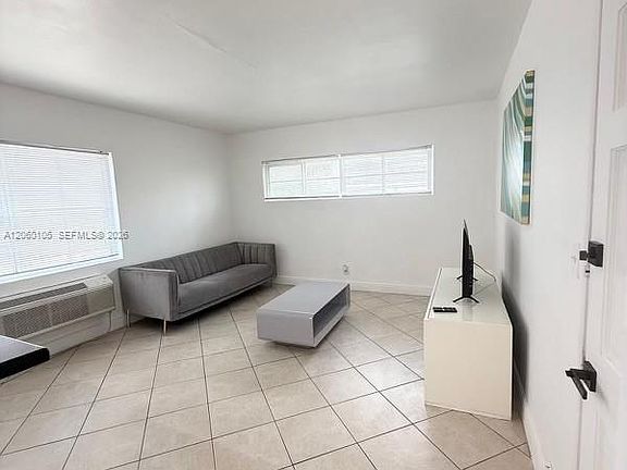 3rd image of 8011 Abbott Ave APT 4