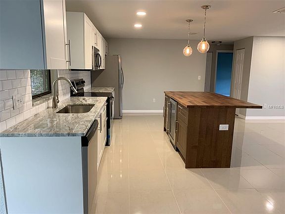4th image of 1523 Beacon Dr
