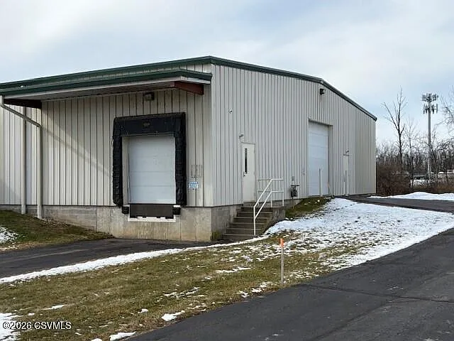 Studio, 12416 sqft, $12,175 — Photo 4