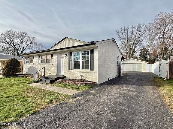2nd image of 6303 Yellow Pine Dr