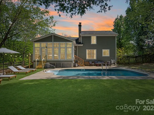 181 Glynwater Dr, Mooresville, NC 28117