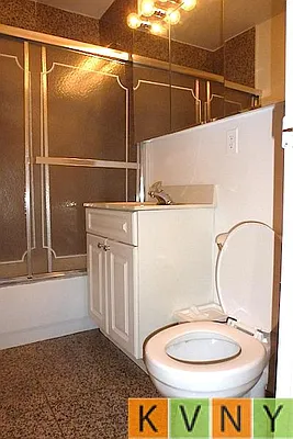 Rented by KVNY Soho | media 40