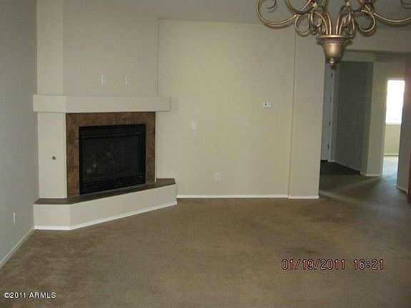 2nd image of 7314 S 72nd Ln