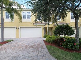 1370 Mariposa Cir APT 104, Naples, FL 34105