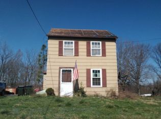 69 Wilson Ave, Gilbertsville, PA 19525
