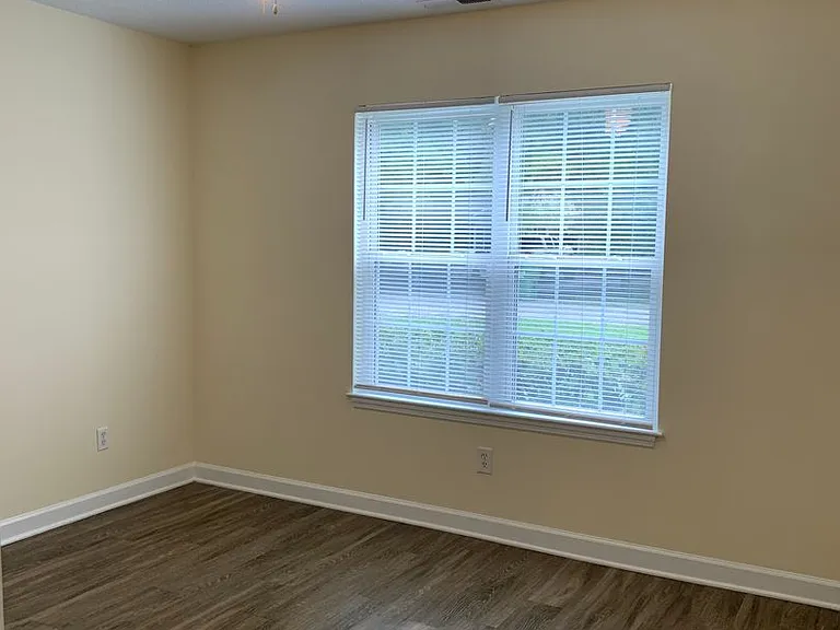 314 Hillsdale Dr — Photo 17