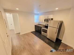 2017 W Oxford St, Philadelphia, PA 19121