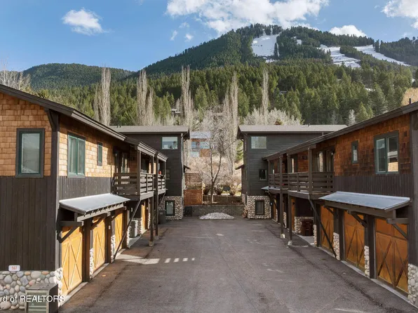 555 Cache Creek Dr, Jackson, WY 83001