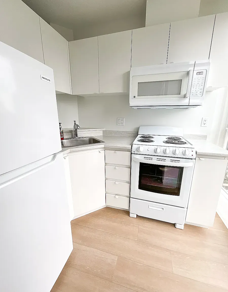 1188 Richards St — Photo 4