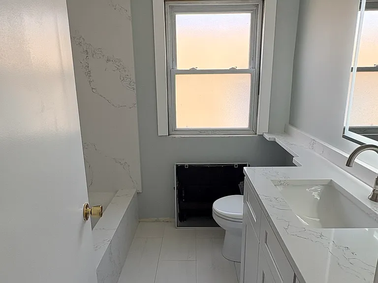 2724 W Summerdale Ave #2 — Photo 19