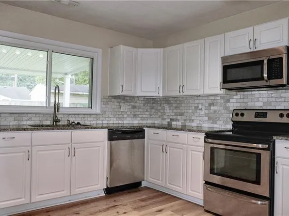 3401 Woodsman Ln, Virginia Beach, VA 23452