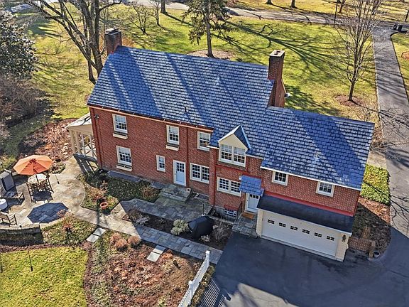 2nd image of 2606 Section Rd