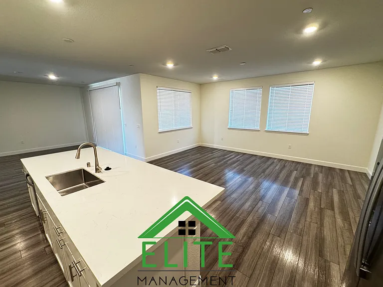 3718 Imogine Ave — Photo 9