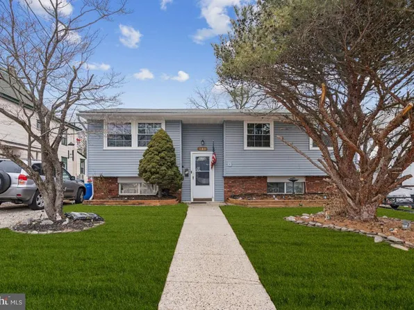 33 Washington Ave, Williamstown, NJ 08094