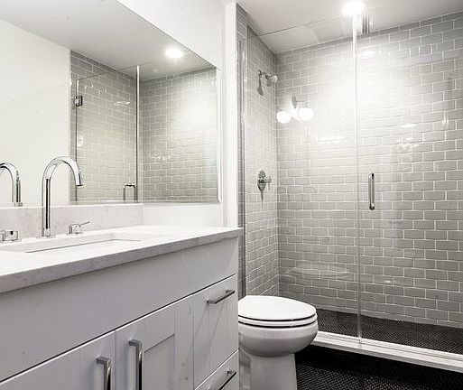 4th image of 1800 S Ashland Ave APT 204