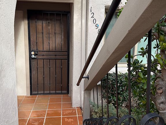 2nd image of 12098 Caminito Campana
