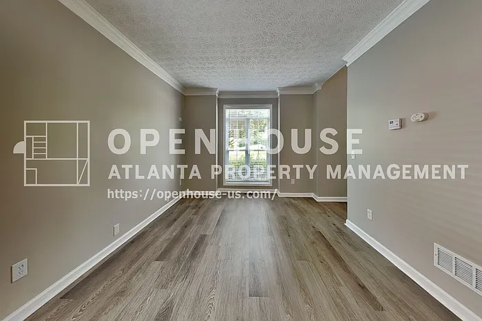 2305 Luther Ter SW — Photo 5