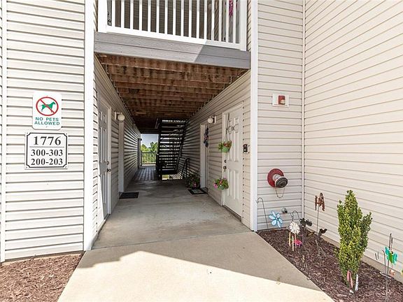 2nd image of 1770 Lexington Pl #1776-204