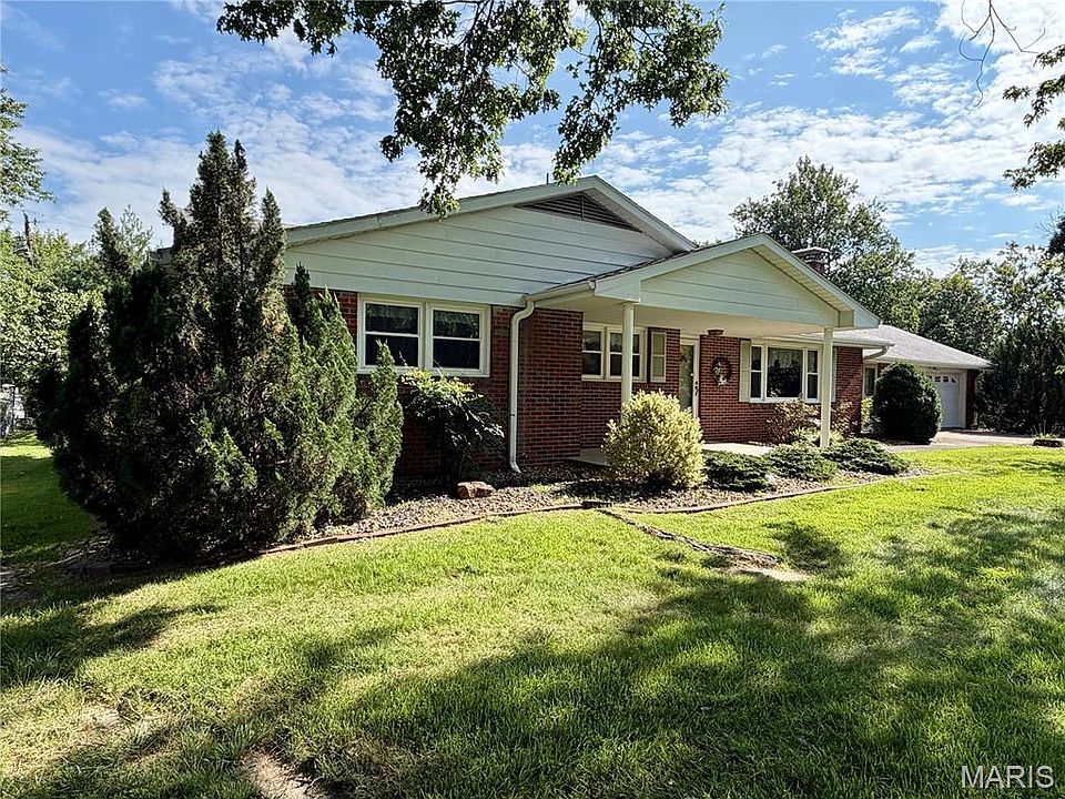 1st image of 266 Grandview Dr