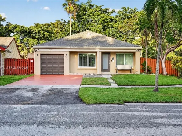 8601 SW 16th St, Pembroke Pines, FL 33025