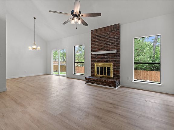 5th image of 2713 Francisco Dr