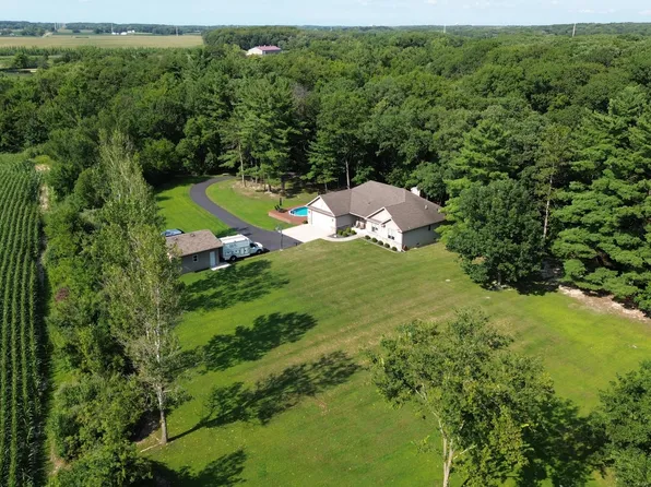 14745 Clark St, Crown Point, IN 46307